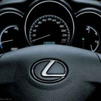 偷偷打你一枪头像