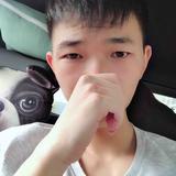 不是九尘哦头像