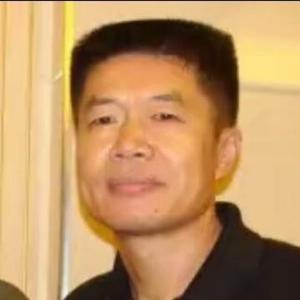 陈星经纪人阿宏头像