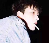 被驯服的月亮头像