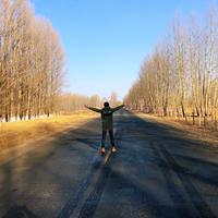 不会压弯的男孩头像