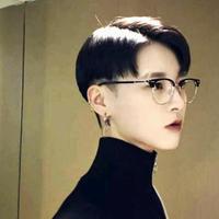 ✨咬她唇🍃头像