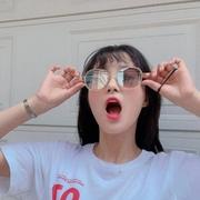Ref的个人资料头像