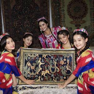 新疆花季文化头像