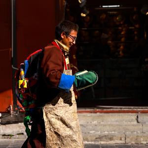 尼汪宗乡村旅游小马哥头像