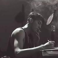 包子掐面条头像