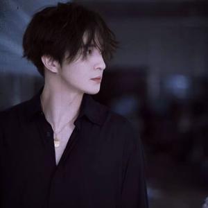 吴小小鸭头像