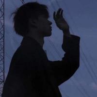 没事早点睡头像