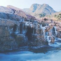 仨宝爸开坦克头像