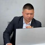 地产小辉哥头像