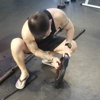 杠铃片管理员头像