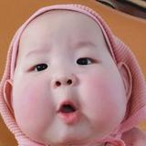 车窗外有张脸头像