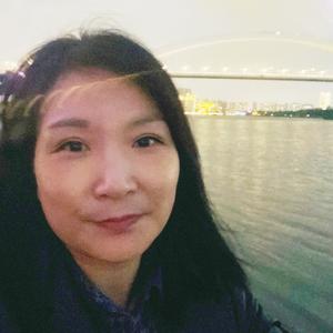 学英语的Lily阿姨头像