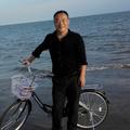 无拘无束的文海拾贝头像