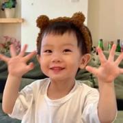 亨亨就是小张的个人资料头像