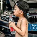 👉生于错误年代头像