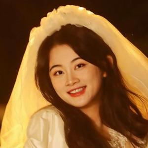 我是中年少女呀头像