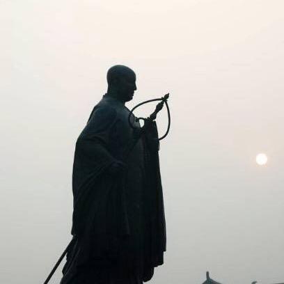 照旭居士（零零玖贰）头像