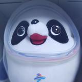 鸿钧范头像