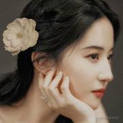 为什么叫两三的个人资料头像