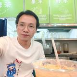 自由茶饮小哥头像