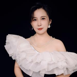 简单快乐猪猪霞头像