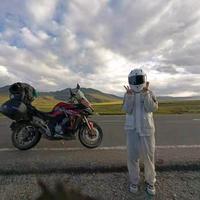 带太阳去旅行头像