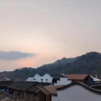 南山路上看南山头像