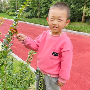 玉小溪灬头像