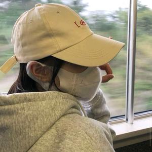 歆屿剪辑头像
