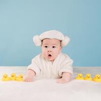 欣赏世界的小阿泽头像