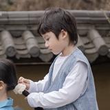 伊洛9913头像