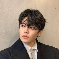 小王爱开手动挡头像