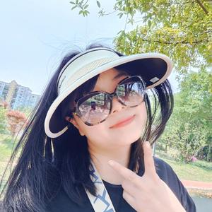 小V的旅行头像
