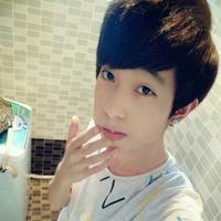 巴黎塔的云丶947头像