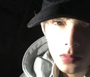 Yeaury的个人资料头像