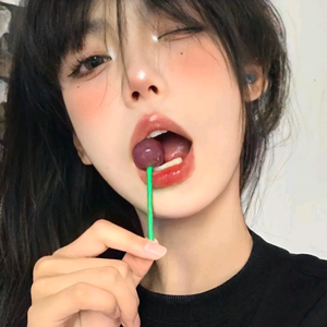 李暮旋头像