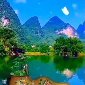 山峰是明月的象征头像
