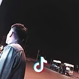 小利群头像