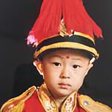大连李也头像