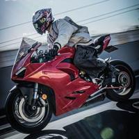 卖摩托的陈冠贤头像