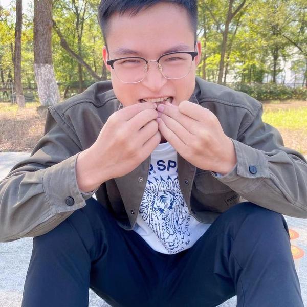生生爱盘车头像