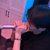 语音月老白粥头像