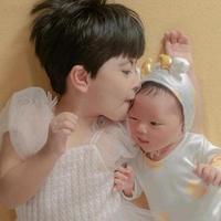 姐姐爱弟弟头像