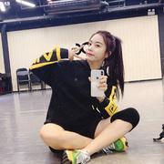 李梨离的个人资料头像