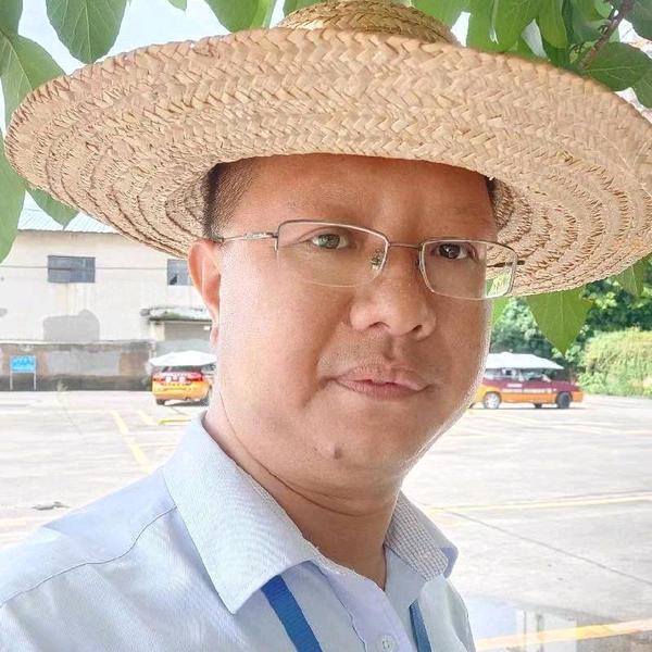 刘教练头像