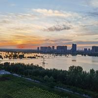 年丰瑞雪180918头像