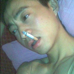 哟喂家境贫寒不敢洋盘头像