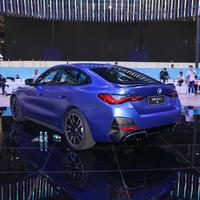 张小锅聊车头像