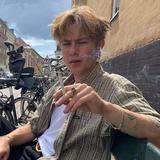 为渔不为鱼352头像
